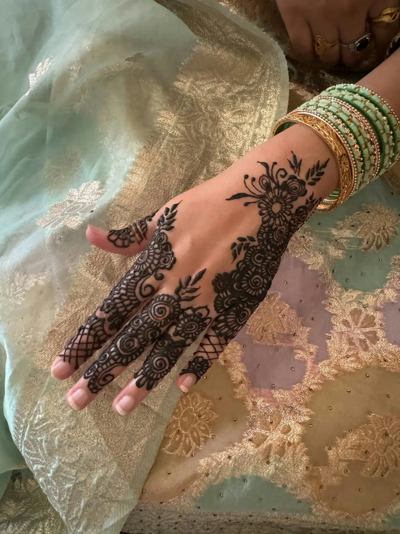 Henna on the bride’s hands